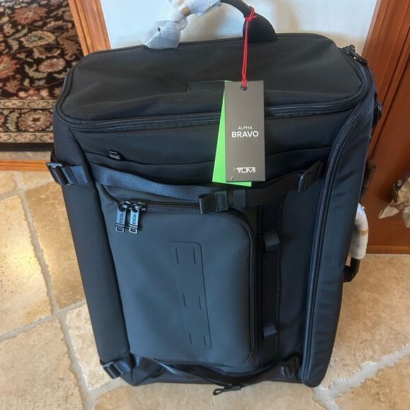 Tumi alpha, bravo endurance backpack NWT - Picture 1 of 13